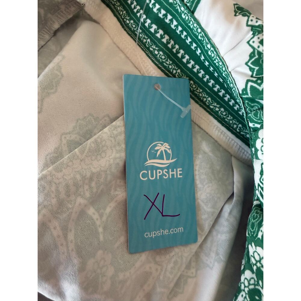 Cupshe Green White Crossover Halter Tie Romper XL NWT - Picture 4 of 6